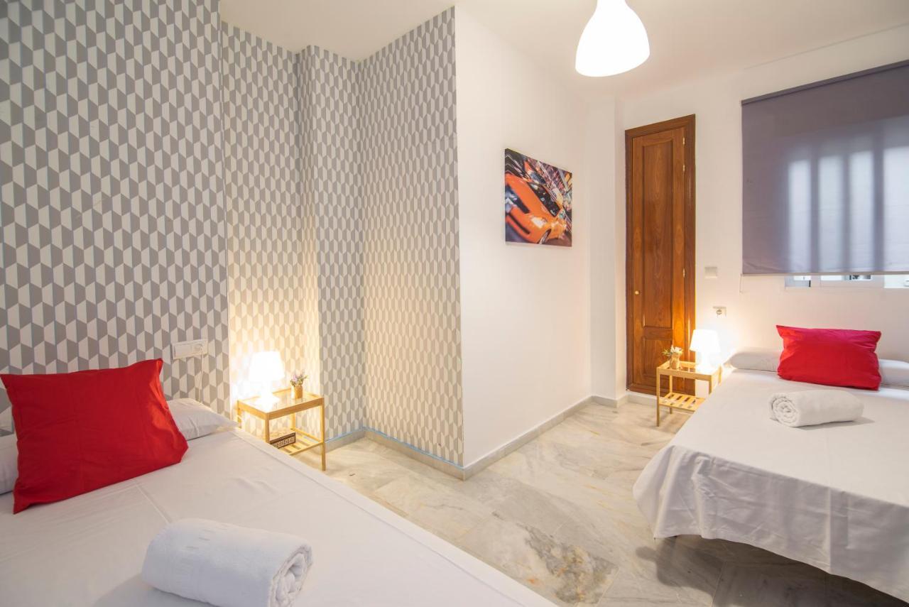 גרנדה Apartamentos Granata מראה חיצוני תמונה