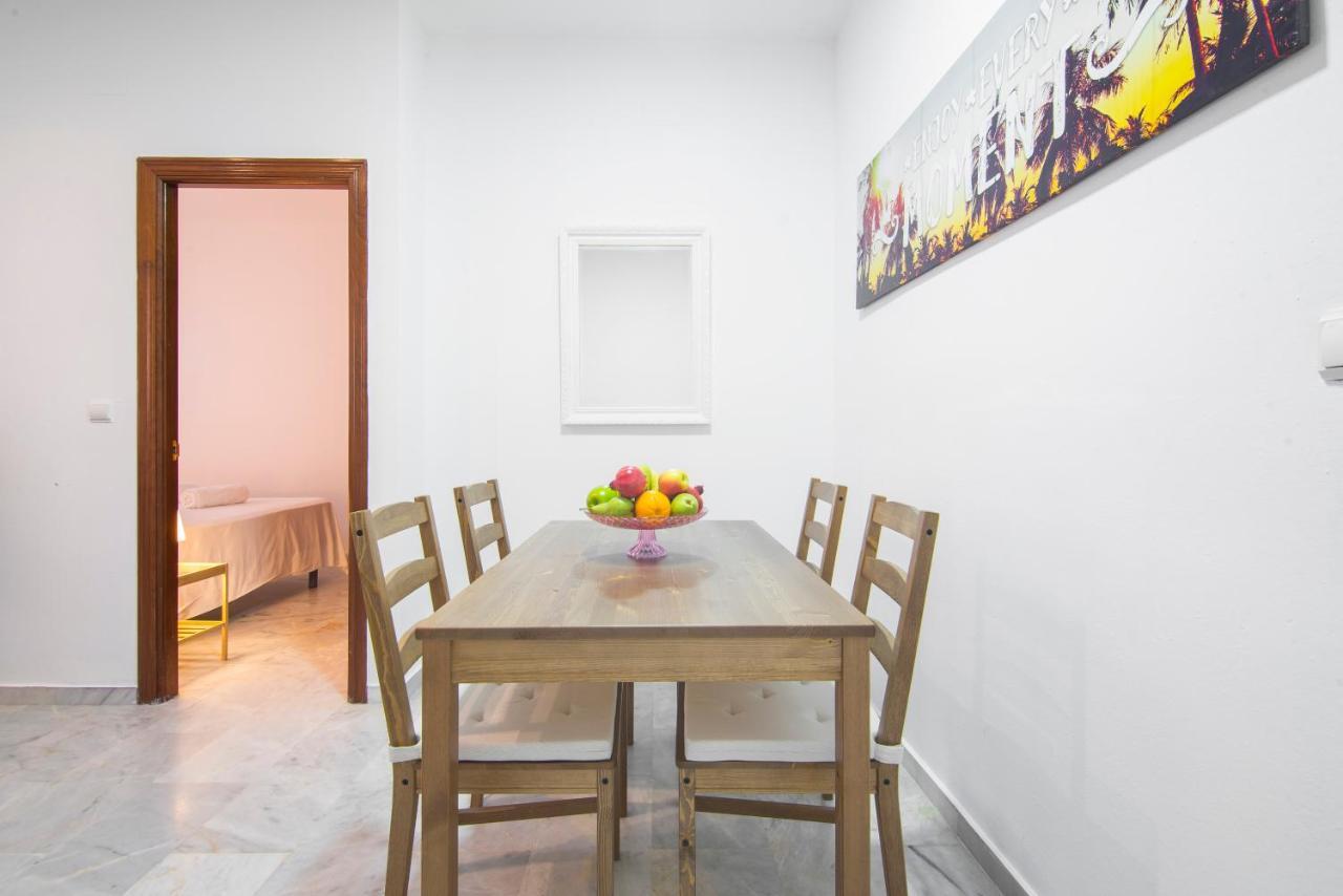 גרנדה Apartamentos Granata מראה חיצוני תמונה