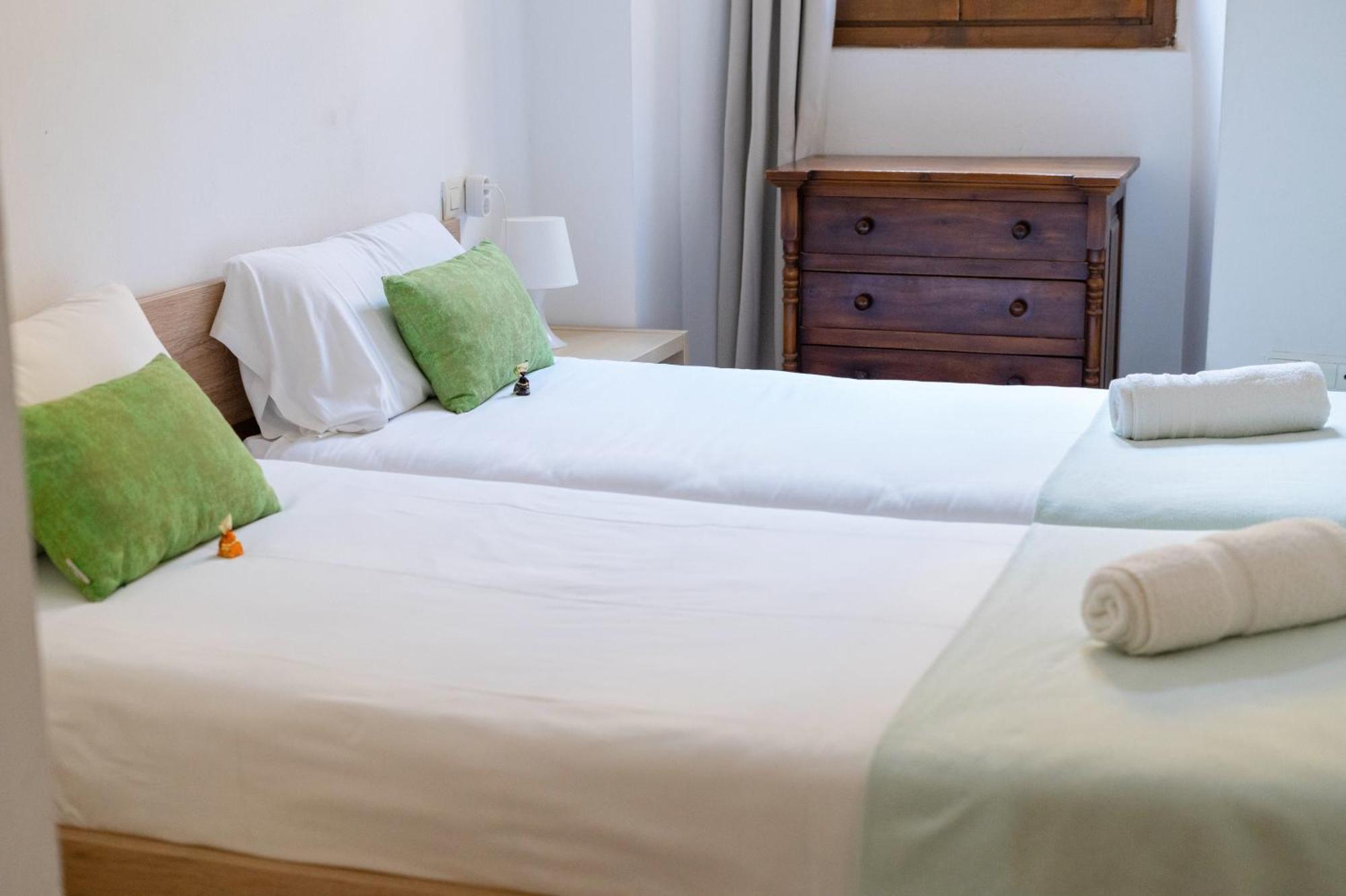 גרנדה Apartamentos Granata מראה חיצוני תמונה